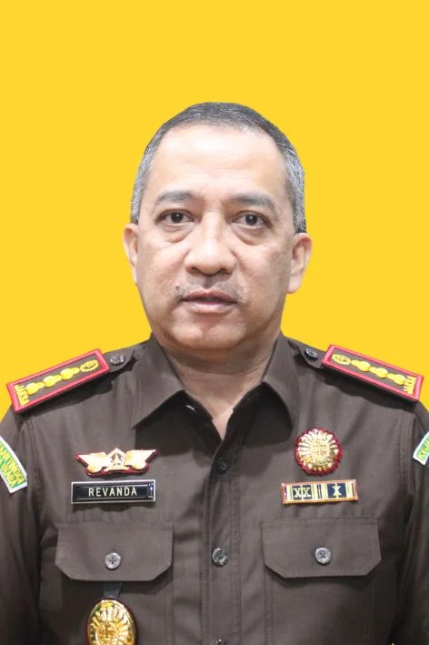 REVANDA SITEPU, S.H., M.H